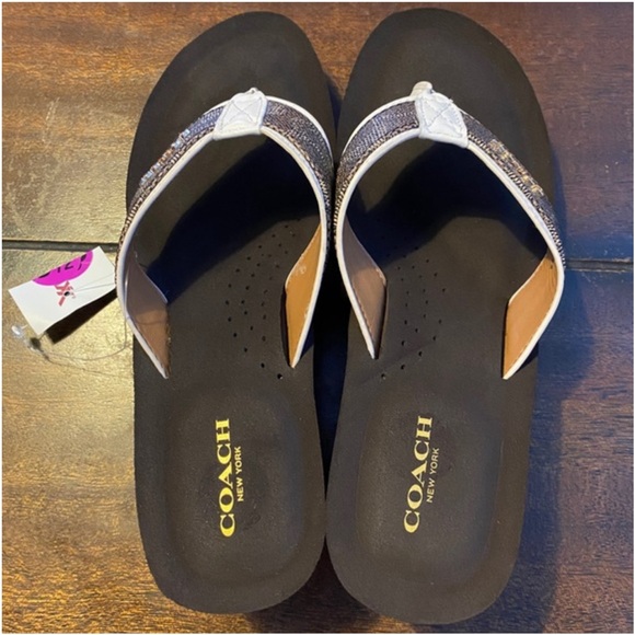 ⭐️ NEW Coach Jolene Wedge Flip Flop Sandals Size 8.5⭐️Minimally Flawed⭐️ - Picture 2 of 8